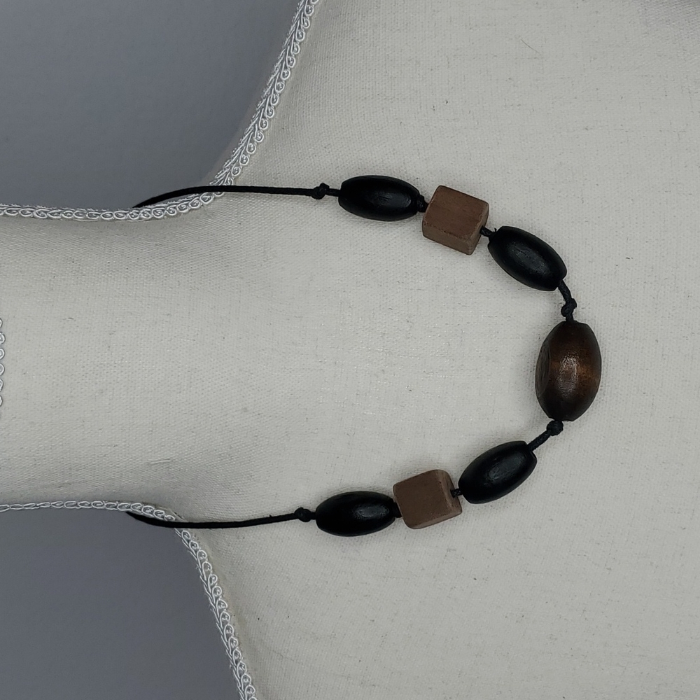 Single Stand Wood Block Necklace